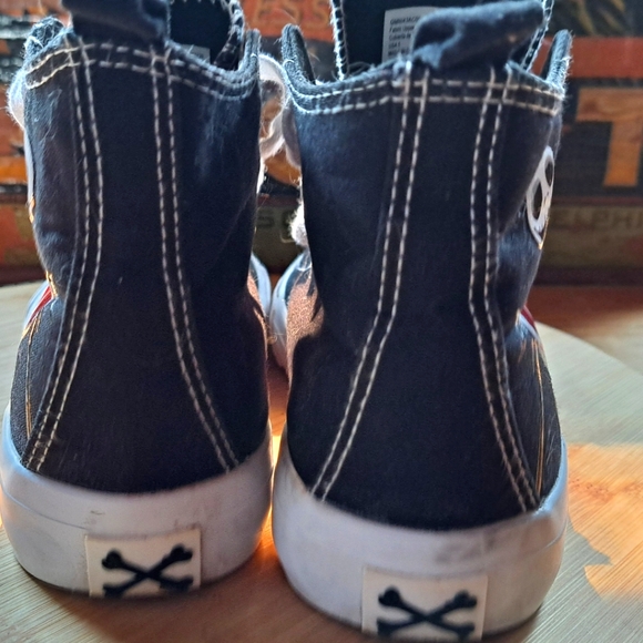 Disney Sneakers, Kid Size 1, Unisex, The Nightmare Before Christmas, High Tops - Picture 5 of 11